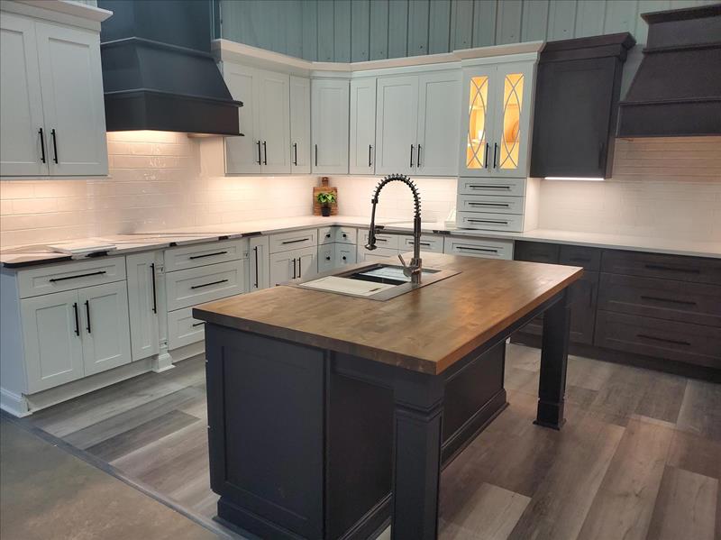 Tuck's Discount Sales, LLC Martin, TN